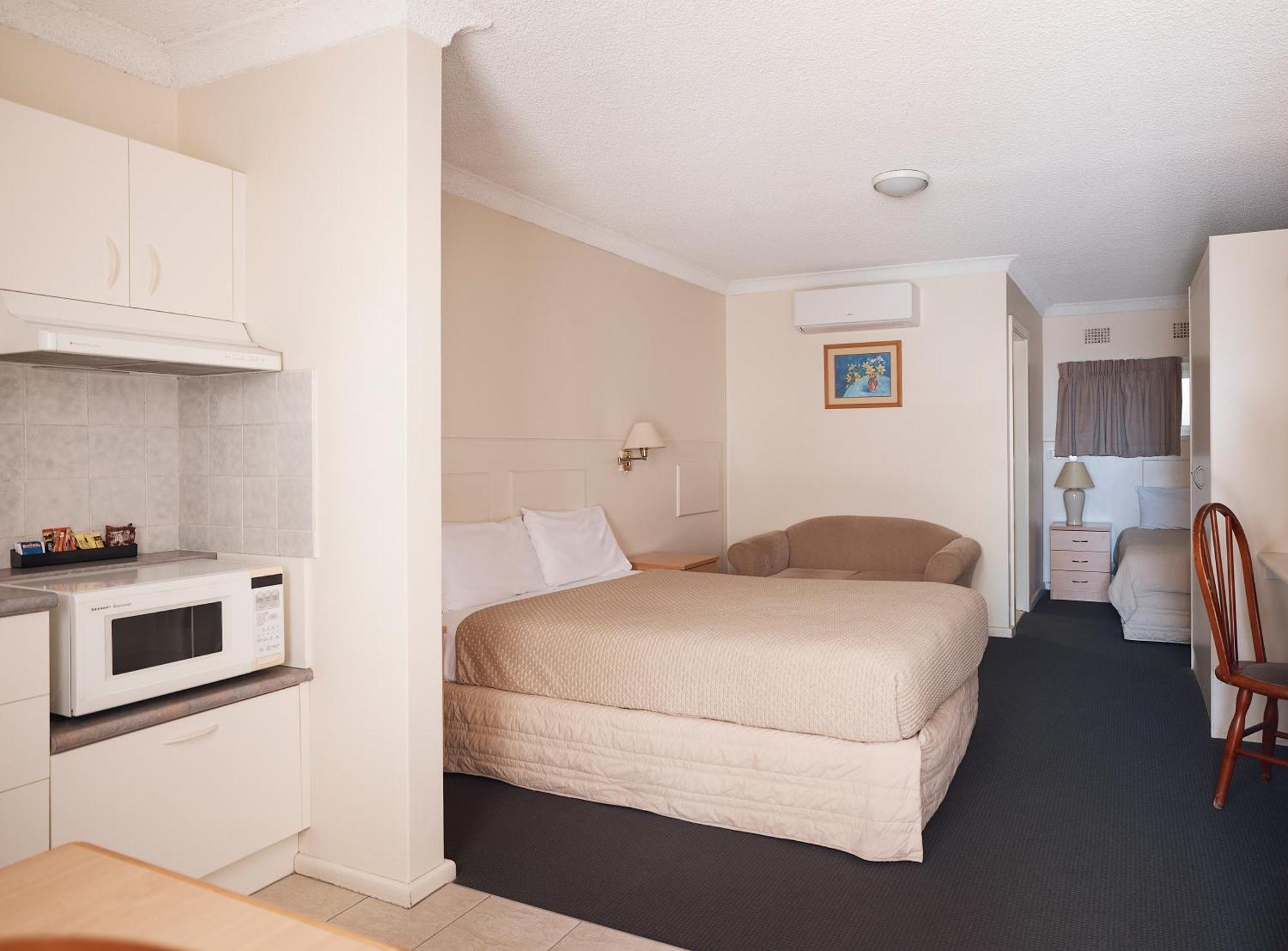 Holiday Lodge Motor Inn Narooma Extérieur photo